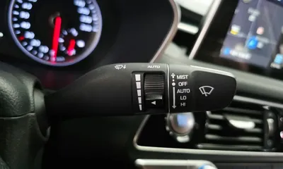 Genesis G70 2018, 81926 км, за 11750.03 USD - фото 29