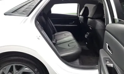 Hyundai Avante 2025, 23305 км, за 14572.67 USD - фото 11