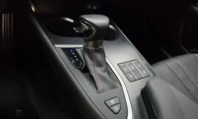 Lexus UX 2024, 48470 км, за 25272.42 USD - фото 9