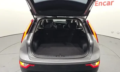 Kia Niro 2023, 101025 км, за 14073.34 USD - фото 20