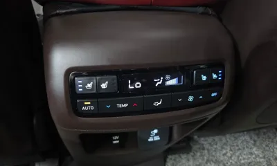 Hyundai Palisade 2023, 63611 км, за 23127.05 USD - фото 31