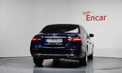 Mercedes-Benz E-Class 2021, 82173 км, за 21530.79 USD