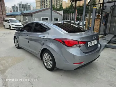 Hyundai Avante 2014, 109000 км, за 3838.15 USD