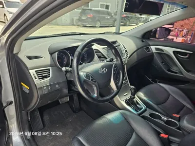 Hyundai Avante 2014, 109000 км, за 3838.15 USD - фото 8