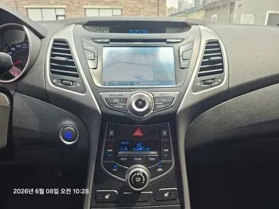 Hyundai Avante 2014, 109000 км, за 3838.15 USD - фото 12