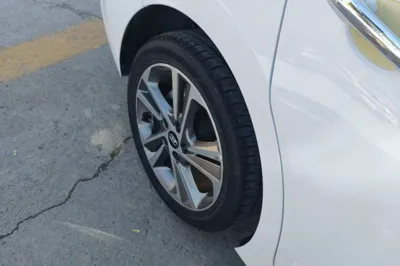 Hyundai Elantra (6th Generation 2016, 54400 км, за 9609 USD - фото 11