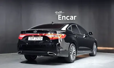 Hyundai Grandeur 2014, 146759 км, за 3054.39 USD
