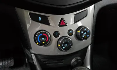ChevroletGMDaewoo Trax 2014, 162846 км, за 2535.27 USD - фото 17