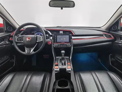 Honda Civic 2018, 76700 км, за 6158.92 USD