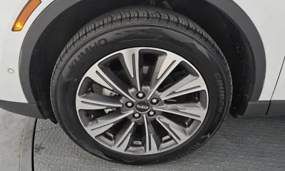 Lincoln Corsair 2021, 79885 км, за 15761.58 USD
