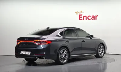 Hyundai Grandeur 2018, 162059 км, за 5883.13 USD