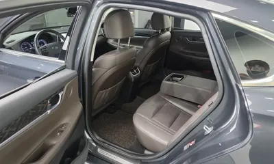 Hyundai Grandeur 2018, 162059 км, за 5883.13 USD - фото 11