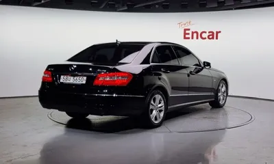 Mercedes-Benz E-Class 2011, 135073 км, за 3900.06 USD