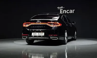 Hyundai Grandeur 2017, 122597 км, за 9271.52 USD