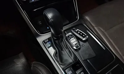Hyundai Grandeur 2017, 122597 км, за 9271.52 USD - фото 9