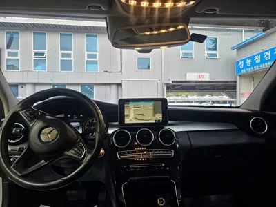 Mercedes-Benz C-Class 2017, 79922 км, за 8336.62 USD - фото 7
