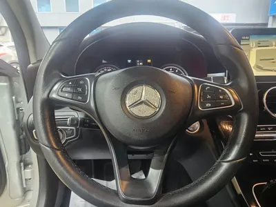 Mercedes-Benz C-Class 2017, 79922 км, за 8336.62 USD - фото 11