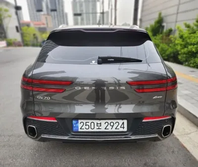 Genesis GV70 2024, 19000 км, за 31225.63 USD