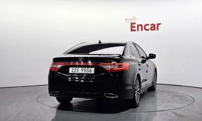 Hyundai Grandeur 2014, 165923 км, за 3435.74 USD