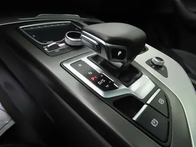 Audi Q7 2019, 77099 км, за 19820.57 USD - фото 9