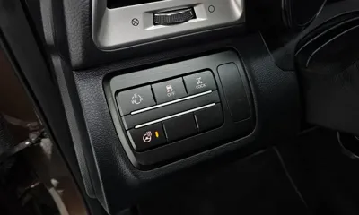KG_Mobility_Ssangyong TIBOLI 2016, 55028 км, за 6276.84 USD - фото 18