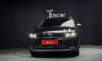 Volkswagen Tiguan 2018, 97190 км, за 11525.68 USD