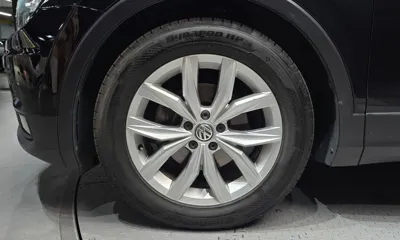Volkswagen Tiguan 2018, 97190 км, за 11525.68 USD