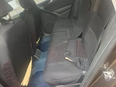 Volkswagen Tiguan 2016, 119600 км, за 6106.41 USD - фото 11