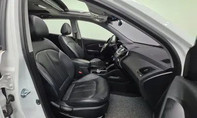 Hyundai Tucson 2014, 121638 км, за 5579.62 USD - фото 10