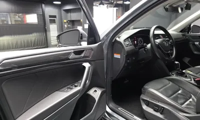 Volkswagen Tiguan 2018, 67744 км, за 18851.97 USD - фото 10