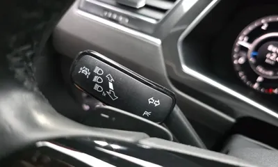 Volkswagen Tiguan 2018, 67744 км, за 18851.97 USD - фото 37