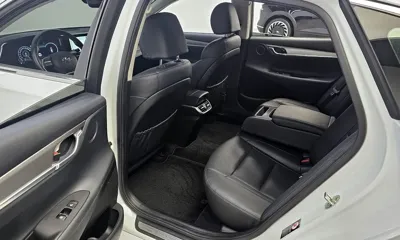 Hyundai Grandeur 2022, 53736 км, за 20878.76 USD - фото 11