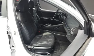 Hyundai Avante 2021, 60390 км, за 12223.32 USD - фото 10