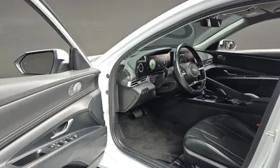 Hyundai Avante 2021, 60390 км, за 12223.32 USD - фото 11