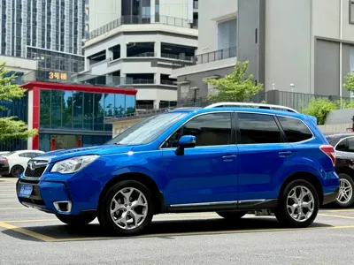 Subaru Forester 2015, 60000 км, за 8030.97 USD