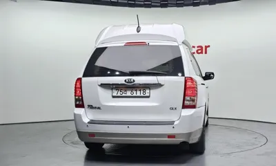Kia Canival 2013, 212628 км, за 3835.4 USD