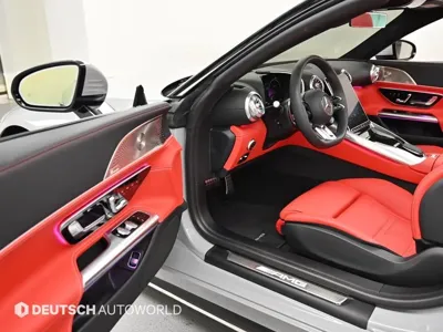 Mercedes-Benz SL-Class 2025, 4476 км, за 89144.98 USD - фото 11