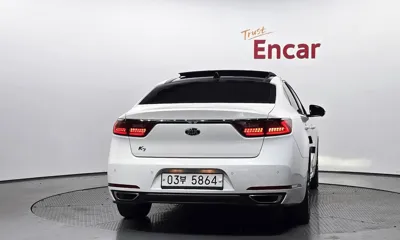 Kia K7 2019, 119179 км, за 9846.29 USD