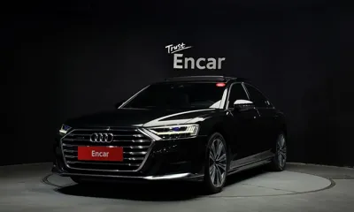 Audi A8 · 2021 год