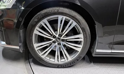 Audi A8 2021, 127445 км, за 31836.68 USD