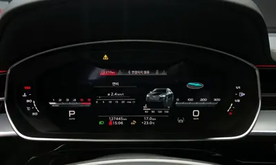 Audi A8 2021, 127445 км, за 31836.68 USD - фото 8