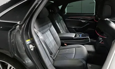 Audi A8 2021, 127445 км, за 31836.68 USD - фото 11
