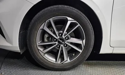 Kia K3 2022, 60831 км, за 11093.61 USD