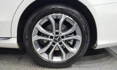 Mercedes-Benz C-Class 2015, 75446 км, за 9205.29 USD