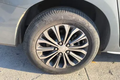 Buick GL8 2023, 31300 км, за 22930 USD - фото 16