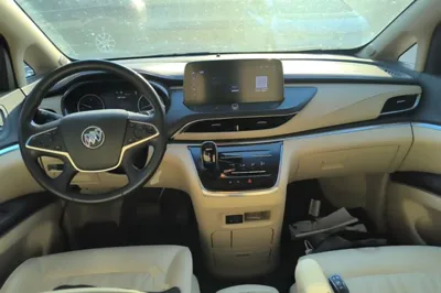 Buick GL8 2023, 31300 км, за 22930 USD - фото 17