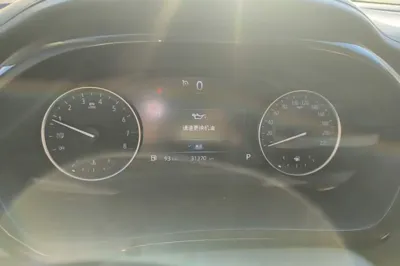 Buick GL8 2023, 31300 км, за 22930 USD - фото 19