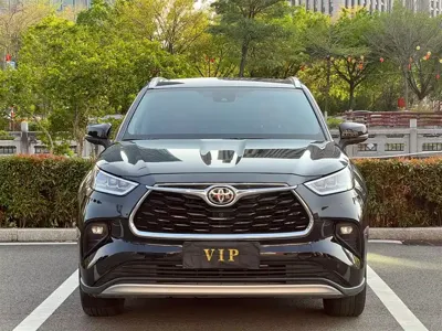 Toyota Highlander 2024, 32000 км, за 31900.5 USD