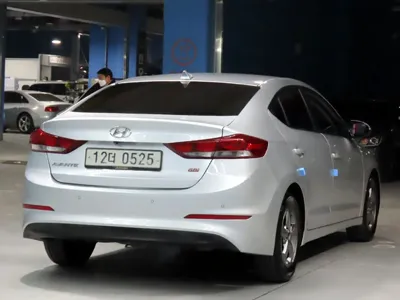 Hyundai Avante 2016, 172858 км, за 3733.07 USD