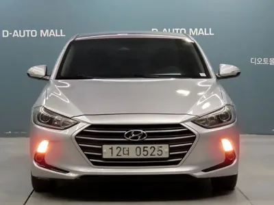 Hyundai Avante 2016, 172858 км, за 3733.07 USD